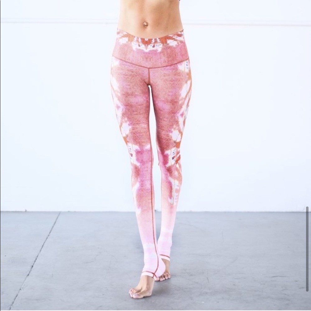 Silky smooth, Uber comfy Niyama Sol Java Endless Leggings- for yoga and more!